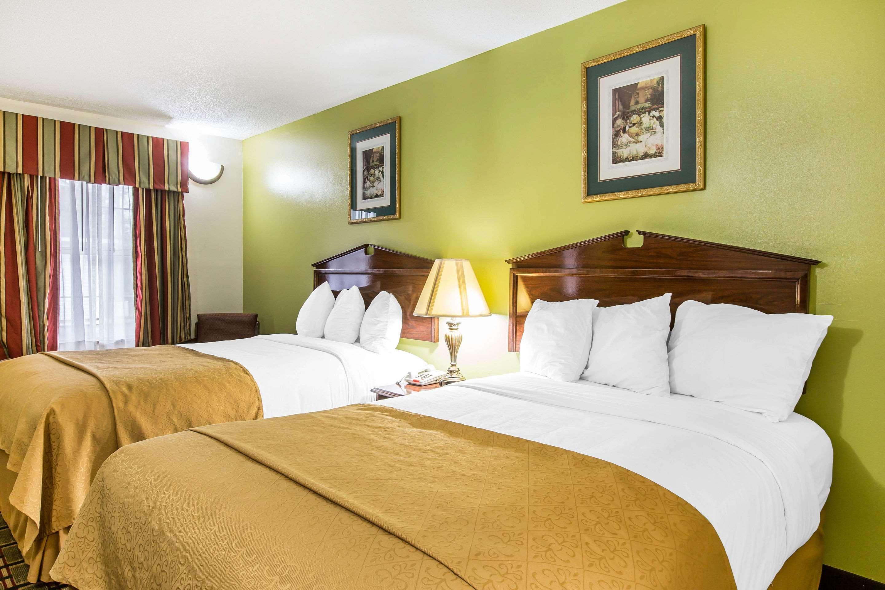 Quality Inn Eastman Экстерьер фото