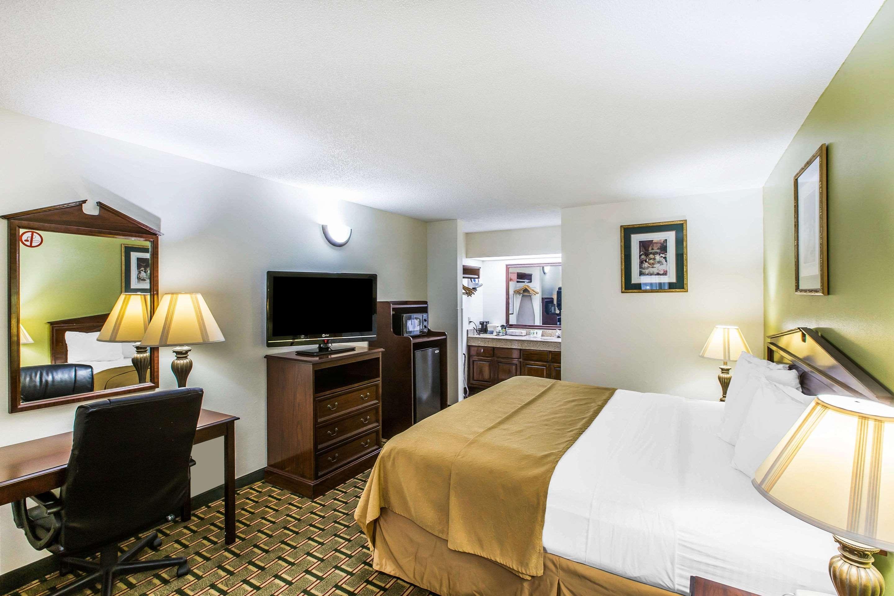 Quality Inn Eastman Экстерьер фото