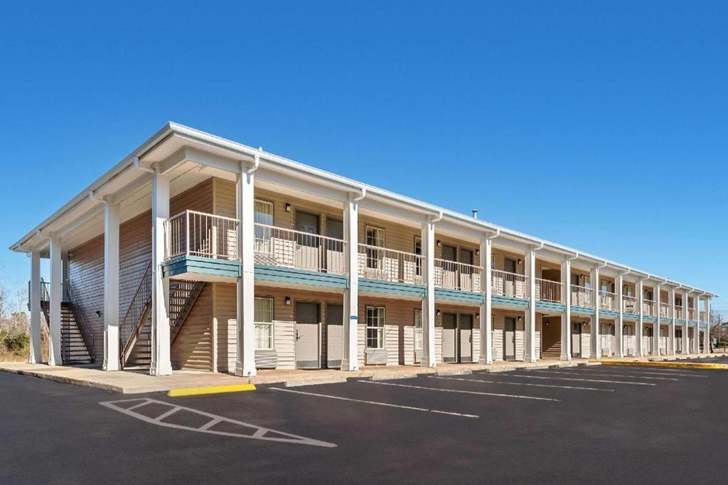 Quality Inn Eastman Экстерьер фото