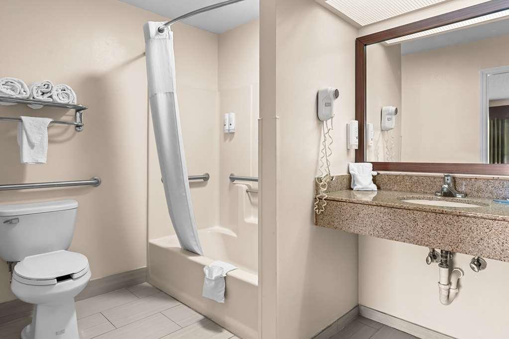 Quality Inn Eastman Номер фото