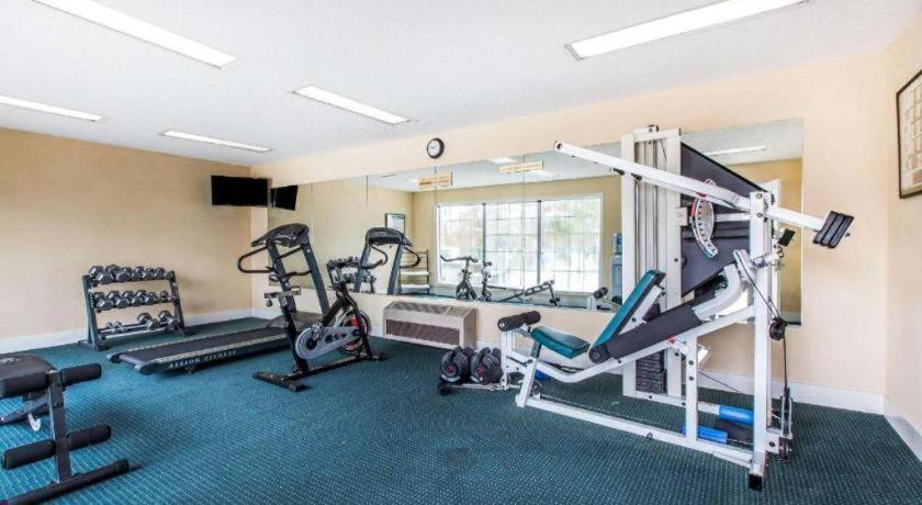 Quality Inn Eastman Экстерьер фото