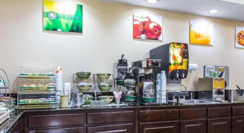 Quality Inn Eastman Экстерьер фото